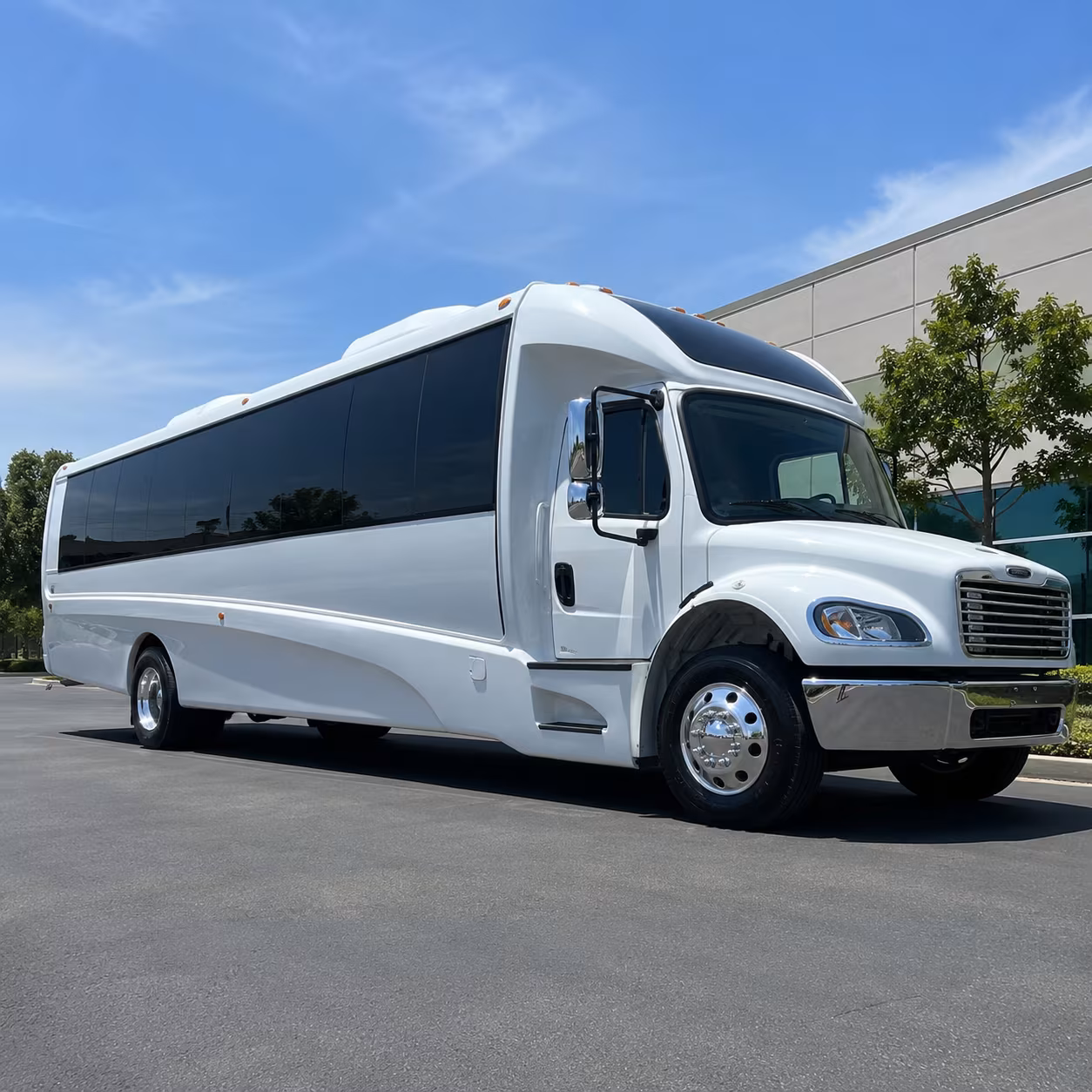 allen 28 passenger minibus