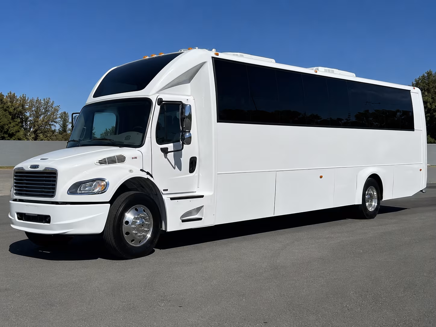 bachelor party buses from allen to dallas golf courses and sporting events